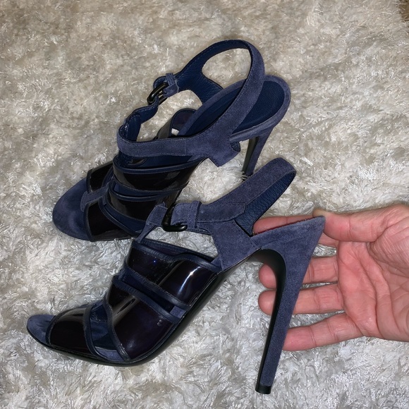 Bottega Veneta suede caged sandals - Picture 5 of 8